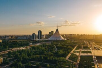 Более 70% опрошенных считают, что страна развивается в правильном направлении