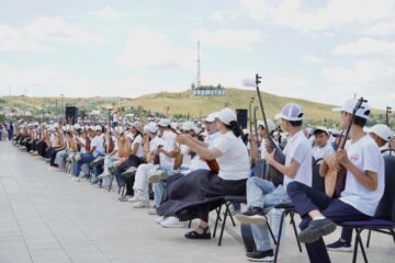 Қопа көлі жағасы тағы бір домбыраның сазына шалқыды