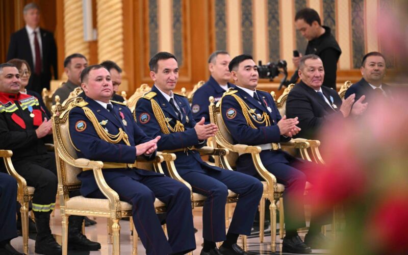 Мемлекет басшысы: «Өзгенің өмірін сақтау үшін өз басын қатерге тігу – нағыз ерлік»