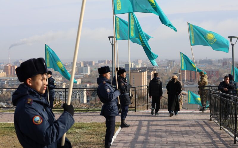 Ақмолада Мемлекеттік Ту биікте желбіреді