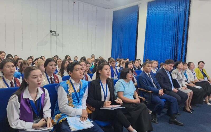 В Сандыктауском районе Акмолинской области проходит областной форум лидеров ученического самоуправления «Я – будущее своей страны!»