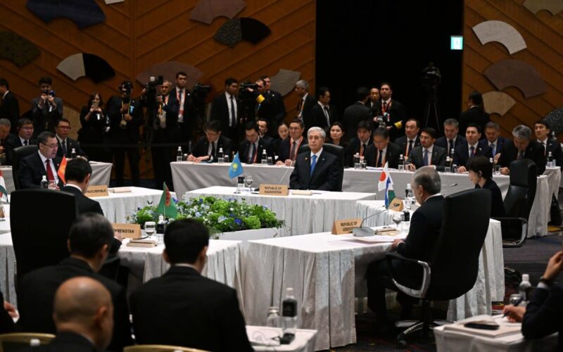 Президенттің Жапонияға сапары аясында сомасы 3,7 миллиард доллардан асатын 60-тан астам екіжақты құжатқа қол қойылды