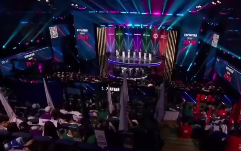 «Ақ жол» партиясының өкілі ұстаздардың жалақысын жыл сайын көтеруді ұсынды