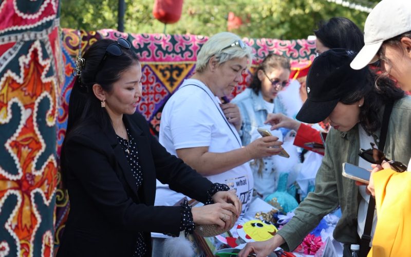 От фламинго до народного искусства: чем удивляет Flamingo Fest в Коргалжыне